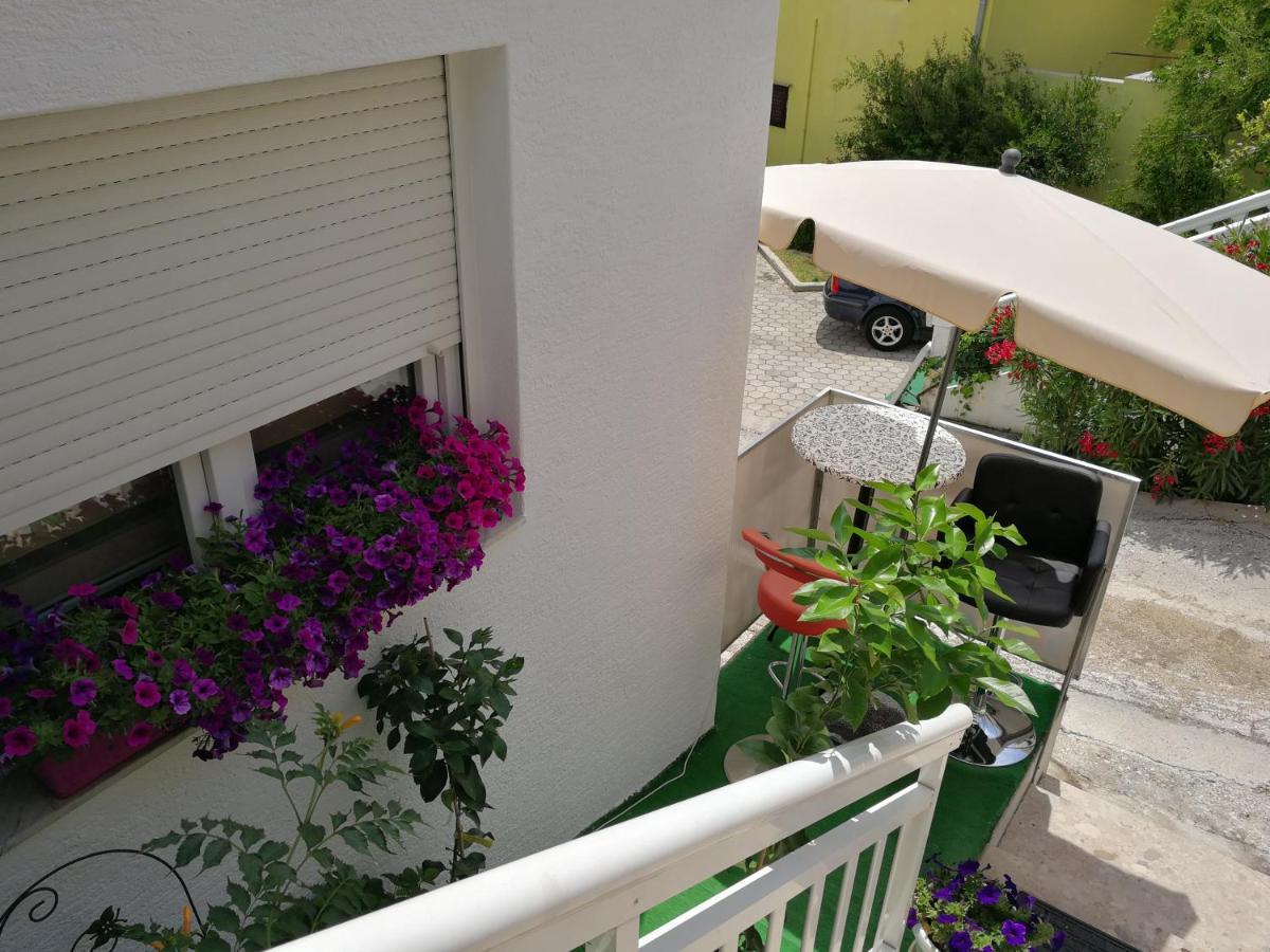 Apartments Jadra Omis Exterior photo